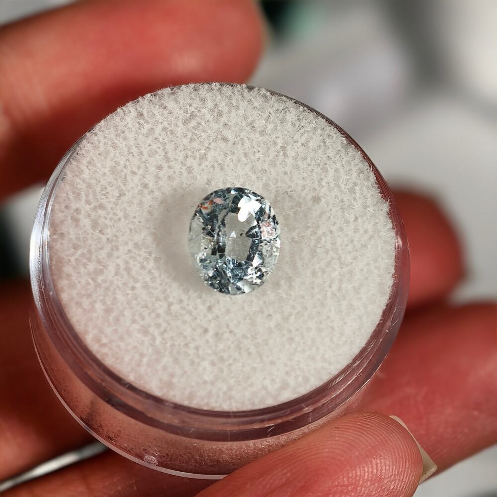1.95ct Aquamarine Oval Cut Gemstone